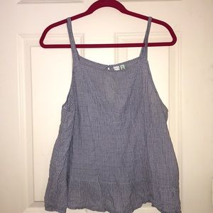 Pin stripe tank